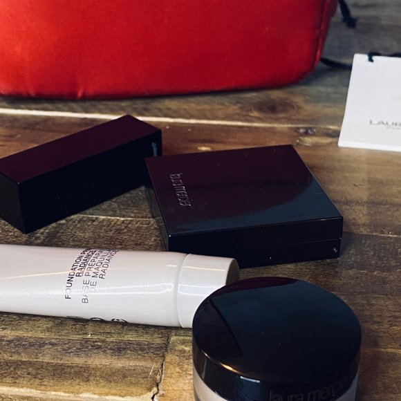 Laura Mercier Makeup bundle - Picture 2 of 8